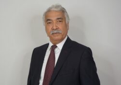 Başkan Kozak, Emlak Sektörünün Sorunlarını Gündeme