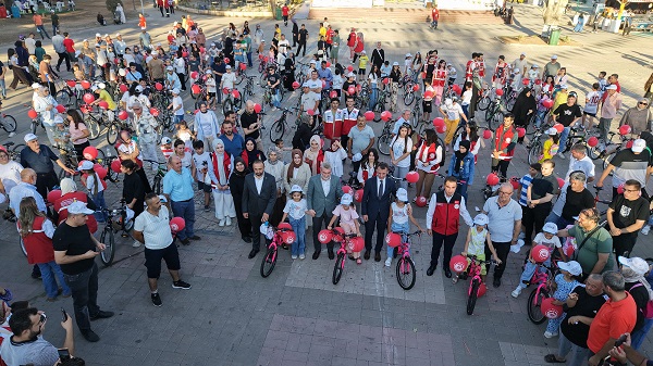 170 Çocuğun Bisiklet Hayali Gerçeğe Dönüştü; Pedallar Mutluluk İçin Döndü