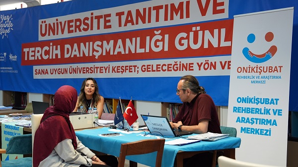 Gençler Üniversite Yolunda Büyükşehir Onların Yanında