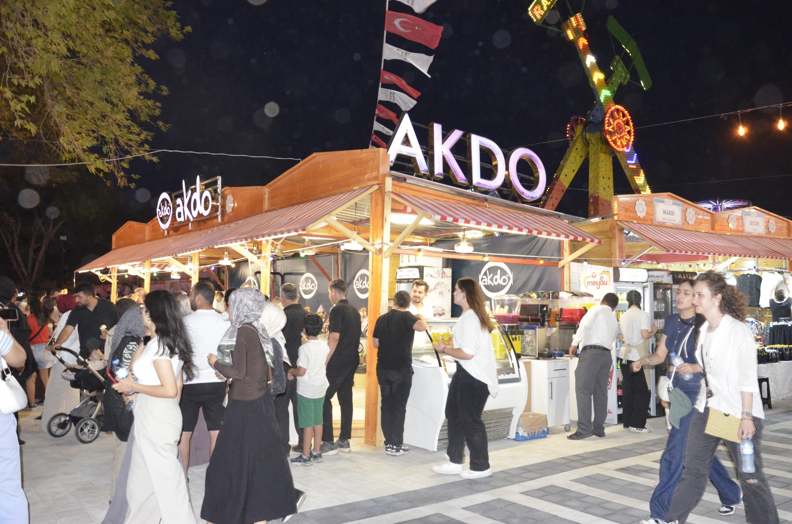 Fuarın ve Halkın Gözdesi “AKDO”