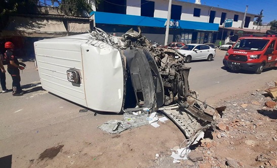 Kahramanmaraş’ta hafif ticari araç ile kamyon çarpıştı: 1 ağır yaralı