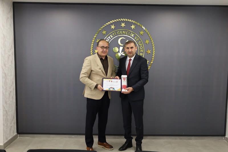 1. Dünya Karakucak Güreşi Şampiyonası İçin Davet: Şahin Hopur’dan Kahramanmaraş’a Ziyaret