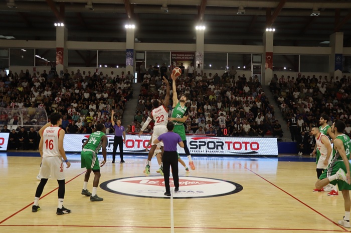 İSTİKLALSPOR POTADA DARI-ŞAFAK ETTİ 75-70