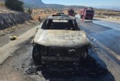 Kahramanmaraş’ta seyir halindeki otomobil alev topuna döndü
