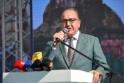 Şalvar Güreşi Türkiye Şampiyonası’nda Şahin Hopur’dan Duygusal Mesaj: “Güreş Bahane, Asıl Olan Vefa ve Şehitlerimizi Anmak”