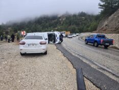 Yolcu Minibüsü Takla attı