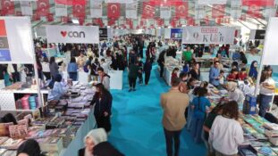 Kitap Fuarı’na Yoğun İlgi; İlk 3 Günde 70 Bin Ziyaretçi
