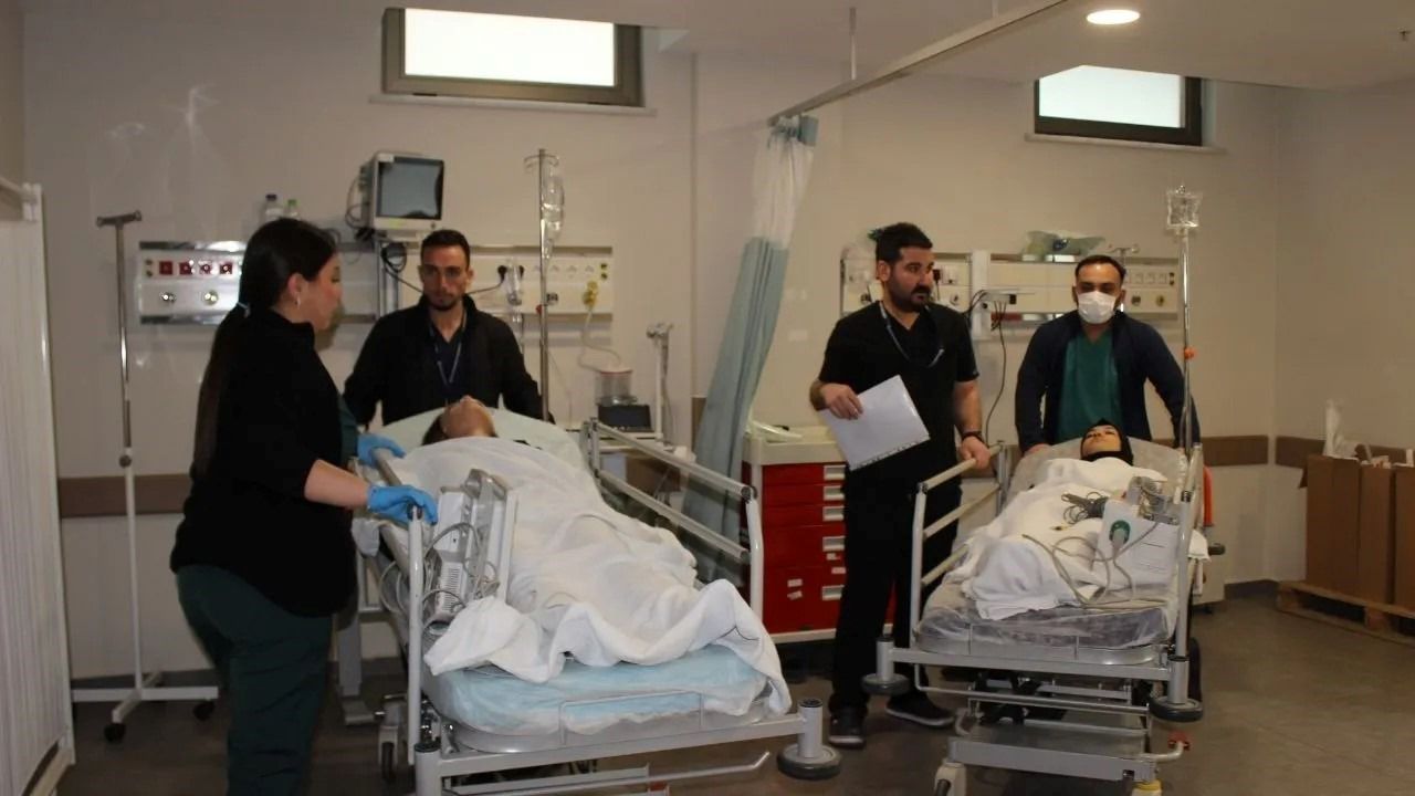 Sular Akademi Hastanesi’nde Gerçeğini Aratmayan Afet Tatbikatı