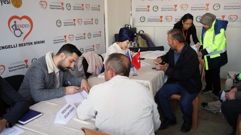 Büyükşehir’in İstihdam Günleri ile 244 Özel Gereksinimli Vatandaş İş Hayatına Atıldı