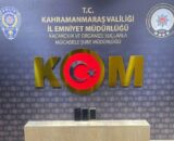 Ehliyet sınavında kopya çekerken yakalandı