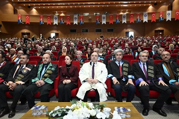 KSÜ’de Akademik Kurul Toplantısı ve Profesörlük Belgesi Takdim Töreni Düzenlendi