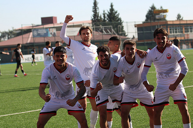 Kahramanmaraşspor’dan Gol Yağmuru: Diyarbekirspor’u 6-2 Mağlup Etti