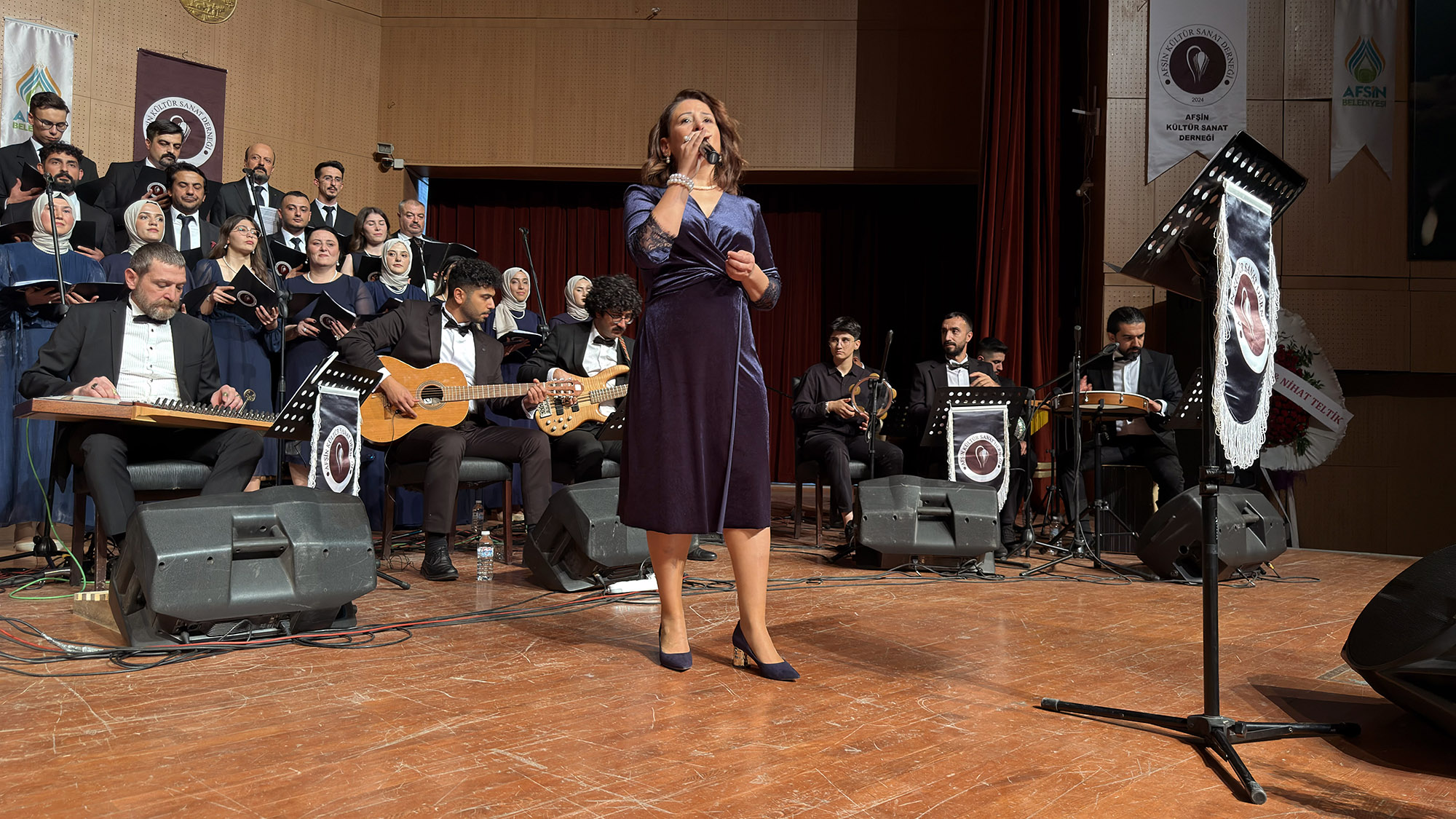 “İncesaz Şarkıları” Konseri Müzikseverleri Nostaljik Bir Yolculuğa Çıkardı