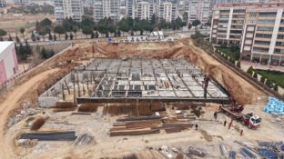 Kahramanmaraş Gençlik ve Spor Merkezi Yükseliyor… Kahramanmaraşlı Gençler İçin Türkiye’ye Örnek Proje