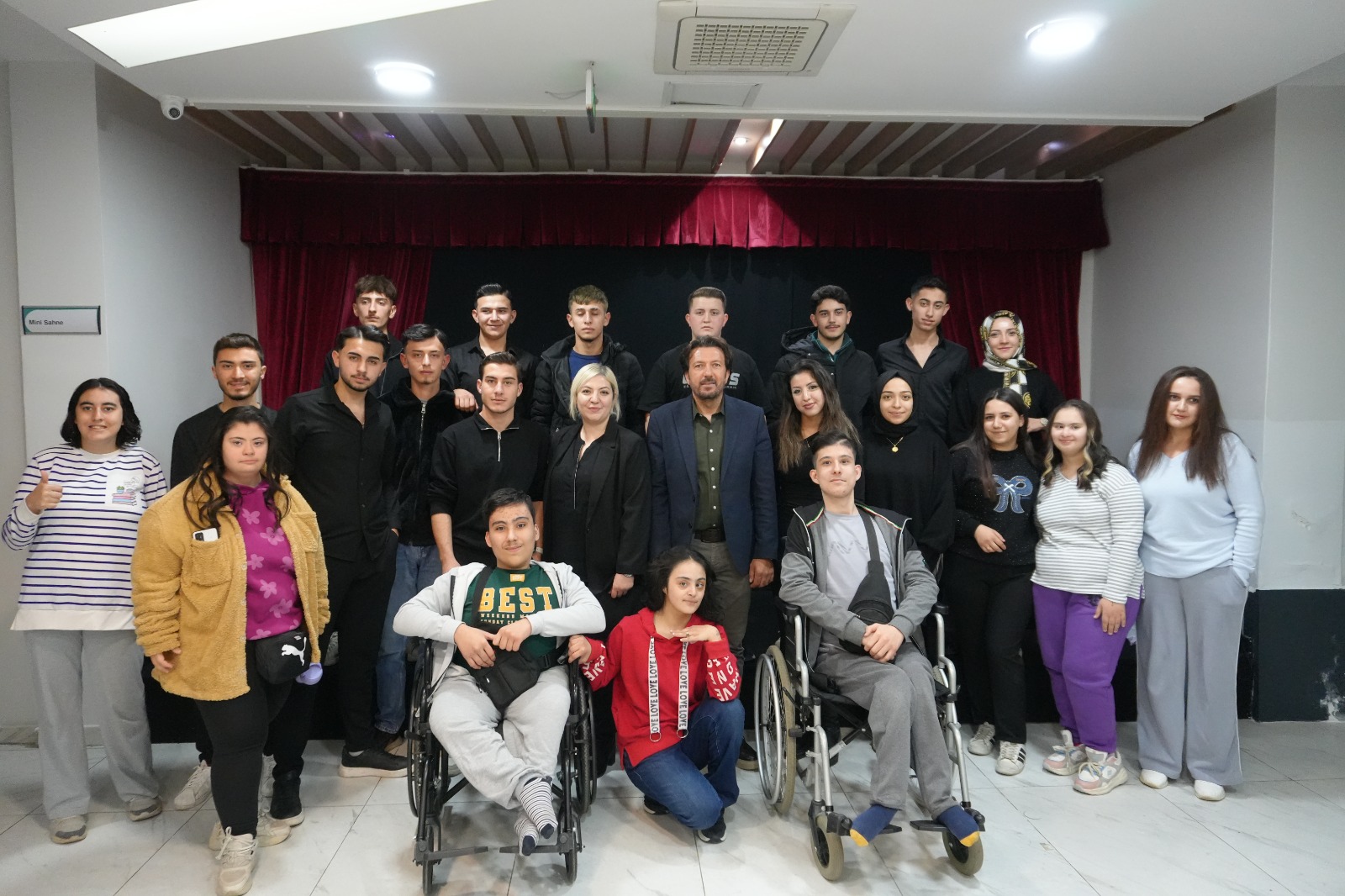 Kavlaklı Mesleki Eğitim Merkezi Öğrencilerinden Anlamlı Sosyal Sorumluluk Projesi