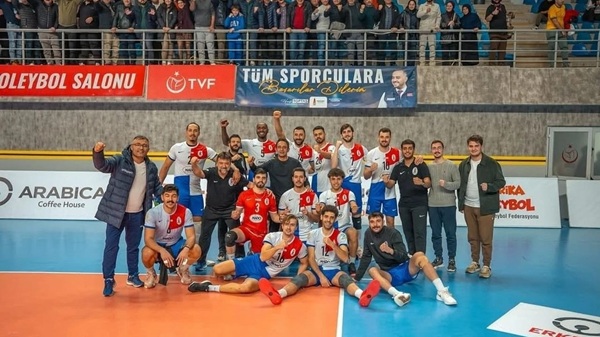 Onikişubat Belediyespor’dan Dev Galibiyet! Fenerbahçe’yi 3-1 Yenip Liderliğe Yükseldi