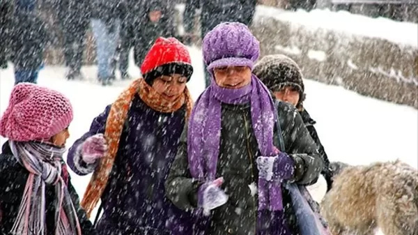 Kahramanmaraşlılar atkı, bere, eldiven! Ne varsa çıkartın!