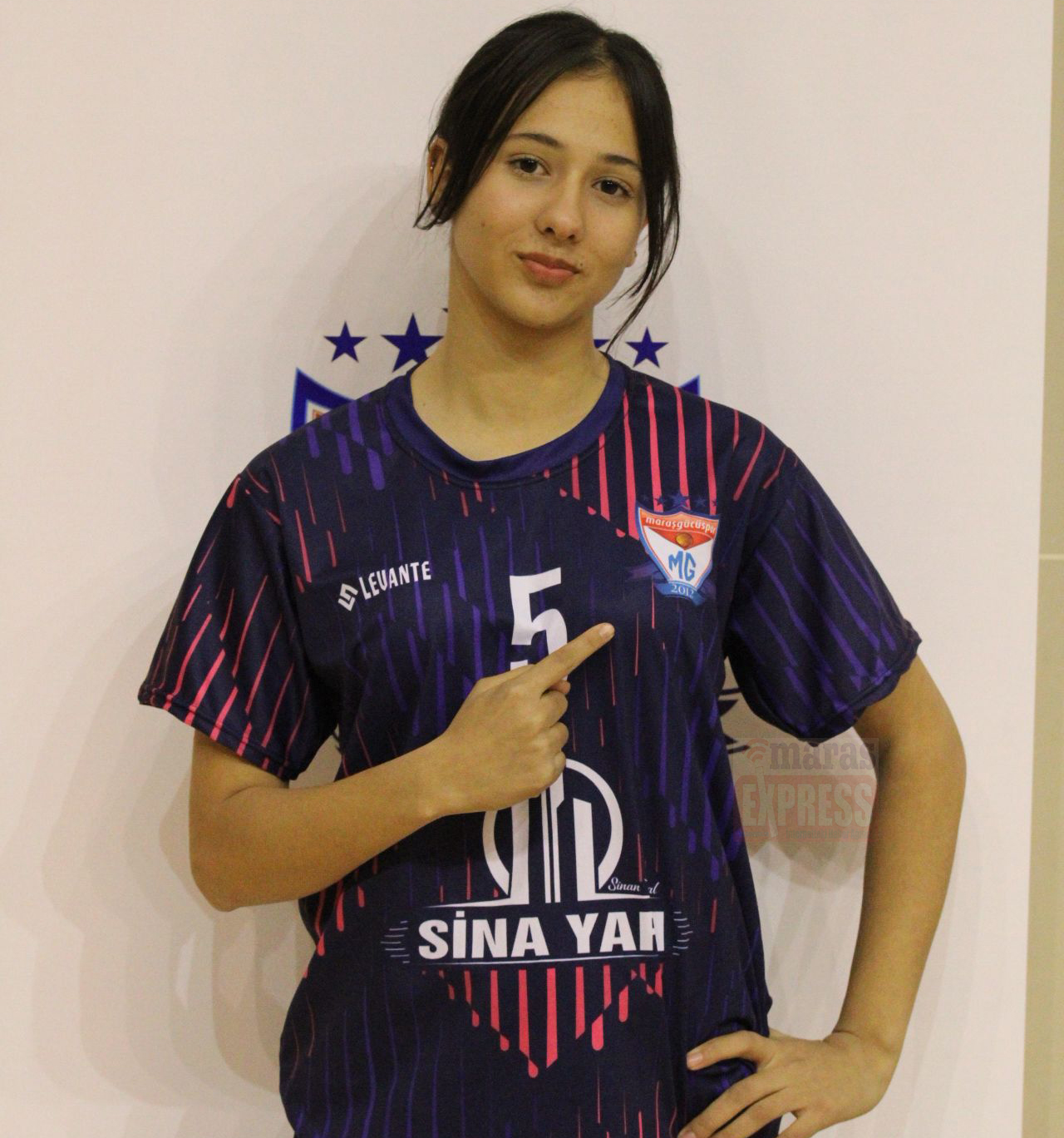 MARAŞGÜCÜ’NDE MİLLİ GURUR! EMİNE NUR MİLİ TAKIM KAMPINDA