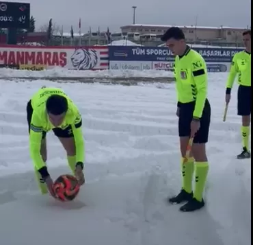 Top Kara Saplandı, Maç İptal Oldu! İstiklalspor – 1461 Trabzon Maçı Ertelendi