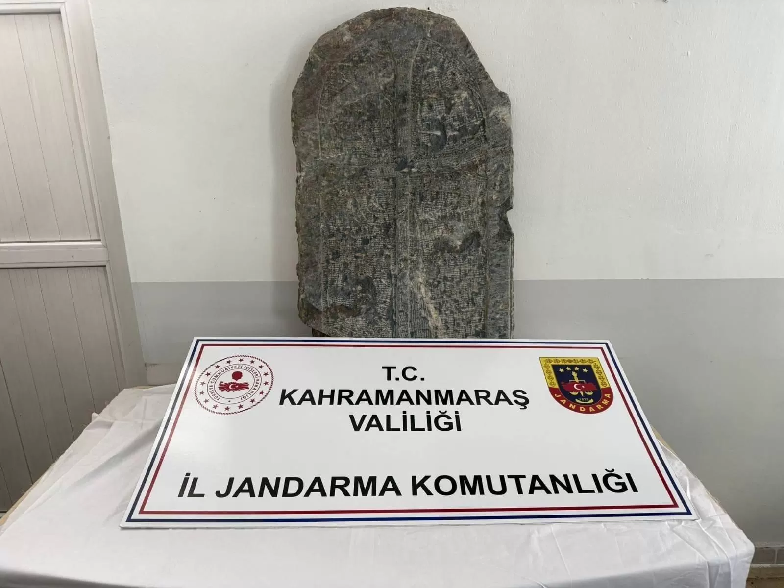 Kahramanmaraş Jandarmasından Dev Operasyon: 297 Yakalama, Onlarca Tutuklama!