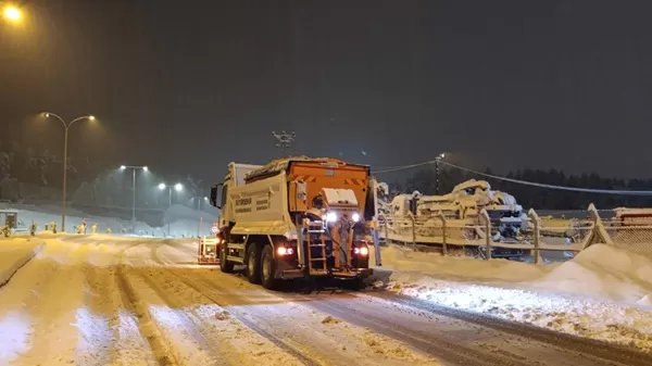 Kahramanmaraş’ta Gizli Buzlanmaya Karşı “Tuz” Önlemi: Ekipler Kritik Noktalarda!