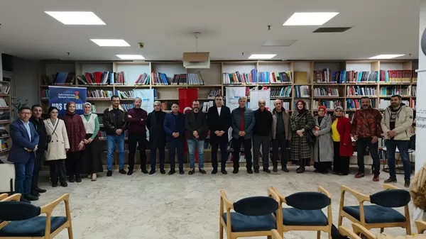 Edebiyat Şehri’nde Yazarlar Geçidi: Mustafa Köneçoğlu ve Güray Süngü Kahramanmaraşlılarla Buluştu