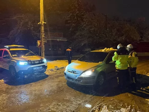 Kahramanmaraş’ta Jandarmadan Dev Operasyon: 272 Gözaltı, Çok Sayıda Silah ve Uyuşturucu Ele Geçirildi