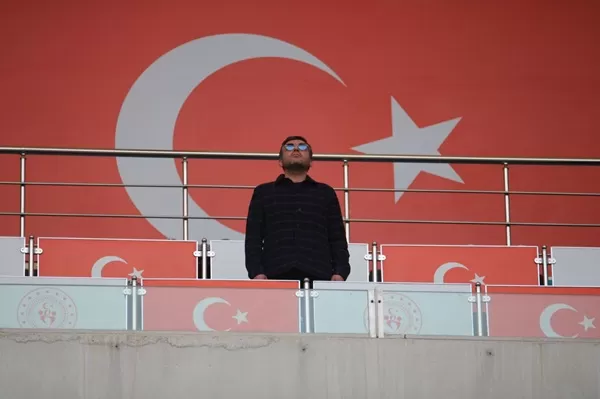 İstiklalspor Başkanı Akarca’dan Şampiyonluk Yolunda “Yalnızlık” Sitemi: “Sözler Tutulmadı!”