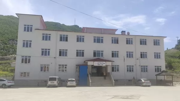 Andırın’da Eğitimde Gurur Günü: Şehit Tacettin Çeribaş Anadolu Lisesi TÜBİTAK Bölge Finalinde!