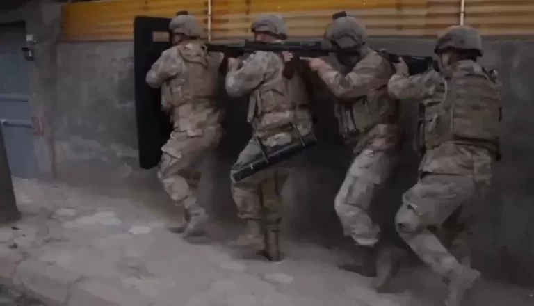 Kahramanmaraş’ta Jandarmadan Dev Operasyon: 338 Gözaltı, Çok Sayıda Tutuklama!