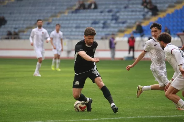 İstiklalspor’da Şok Ayrılık! Suat Kaya Veda Etti, Yeni Rotası Belli Oldu