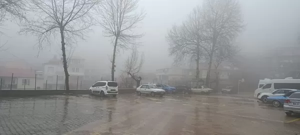 Andırın’da Zorlu Gün: Sis, Yağmur ve Fırtına Hayatı Durma Noktasına Getirdi