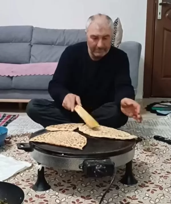 Andırın’da Ev Böreği Geleneği Yaşatılıyor