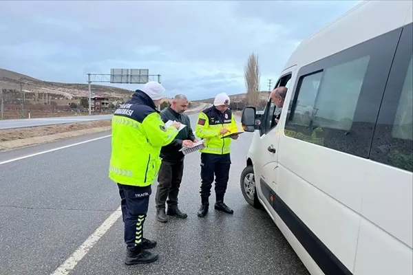 Kahramanmaraş’ta Jandarmadan Dev Operasyon: Çok Sayıda Silah ve Uyuşturucu Ele Geçirildi