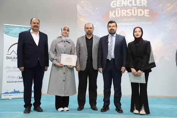 Gençler Kürsüde: Dulkadiroğlu’nda Hitabet Rüzgârı Esiyor