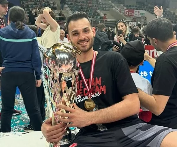 Kahramanmaraşlı Dev Galatasaray’da: Hacı Şahin Sarı-Kırmızılı Formayı Giydi!