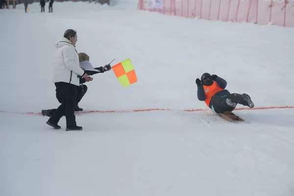 Yedikuyular’da Hem Hüzün Hem Gurur: Geleneksel Kızak Müsabakaları Düzenleniyor