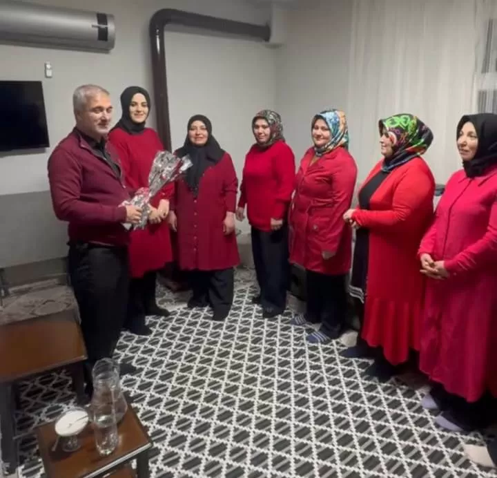 Yeniden Refah Partisi Andırın İlçe Başkanı Serdar Bıçakcı’dan Kadınlara 8 Mart Sürprizi