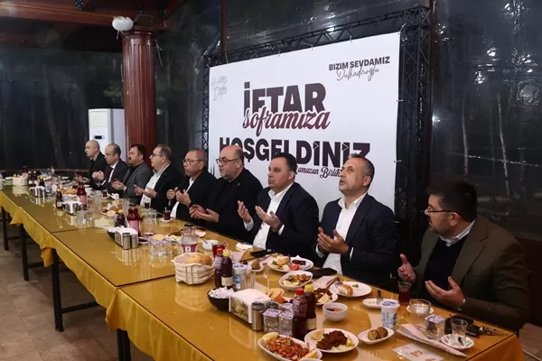 Başkan Akpınar, Oda Başkanları ve İş Dünyası ile İftarda Buluştu