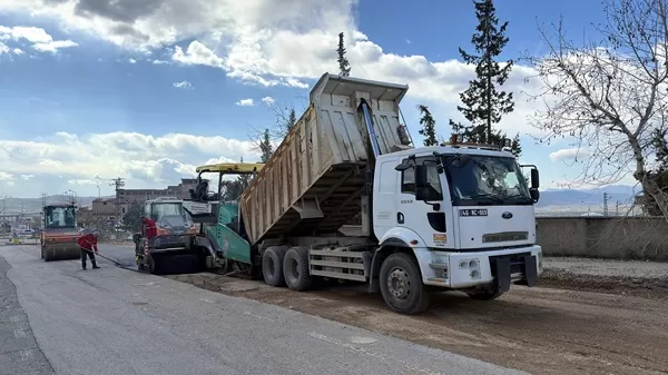 Büyükşehir Dulkadiroğlu’nda Yol Yenilemelerine Devam Ediyor