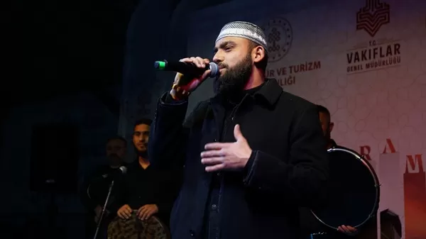 Celal Karatüre Kahramanmaraş’ta Gönülleri Fethetti: Ramazan Sokağı’nda İlahi Ziyafeti