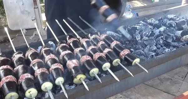 Kahramanmaraş’ta Ramazan Lezzeti: Patlıcan Kebabı İftar Sofralarında