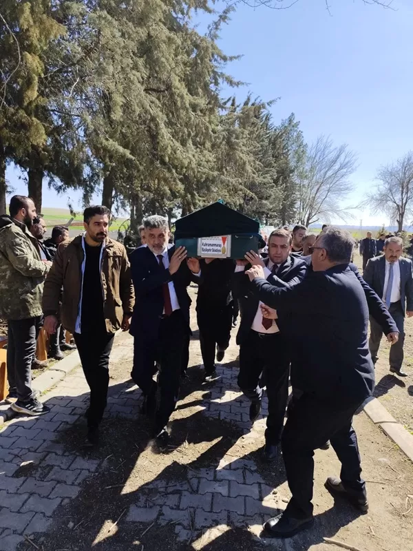 Milli Yol Partisi Genel Başkanı Remzi Çayır’ın Acı Günü: Annesi Kahramanmaraş’ta Son Yolculuğuna Uğurlandı