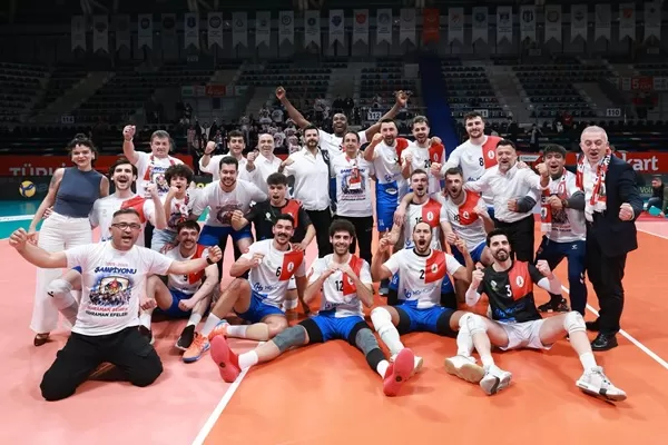 Şampiyon Onikişubat: Efeler Ligi’ndeyiz!