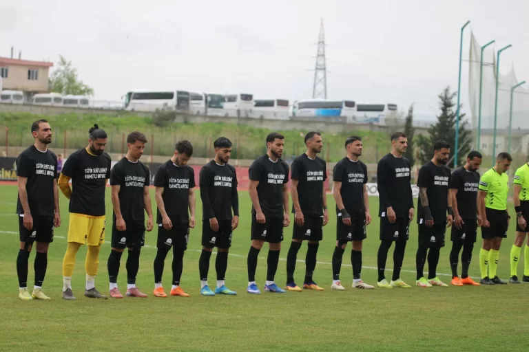 İstiklalspor ‘Demir’ Gibi: Play-Off Limanına Demir Attık!