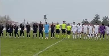 Onikişubat’ın Acısı Balçıktan Yükseldi: Sahada Yas, Tribünde ‘Şiddete’ İsyan!