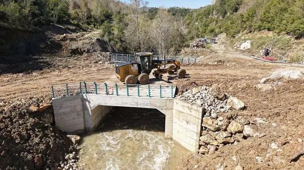 Andırın’da Ulaşım Devrimi: 10 Mahalleyi Osmaniye’ye Bağlayan Köprü Yenilendi!