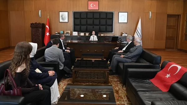 Büyükşehir’de Koltuk Erva Zehra’nın: “Çocuklarımızın Hayalleri Bizim Sorumluluğumuz”