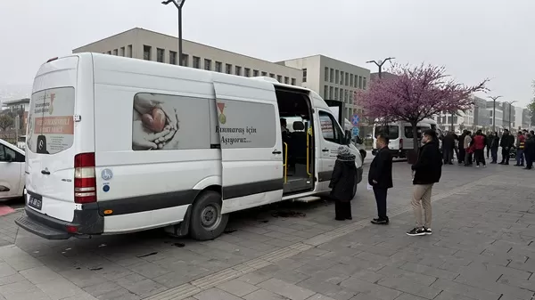 Büyükşehir’den EKPSS Seferberliği: Bin 872 Vatandaş Sınav Merkezlerine Taşındı!