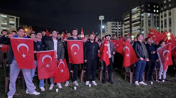 Milli Zafer Dev Ekranda Coşkuyla Kutlandı